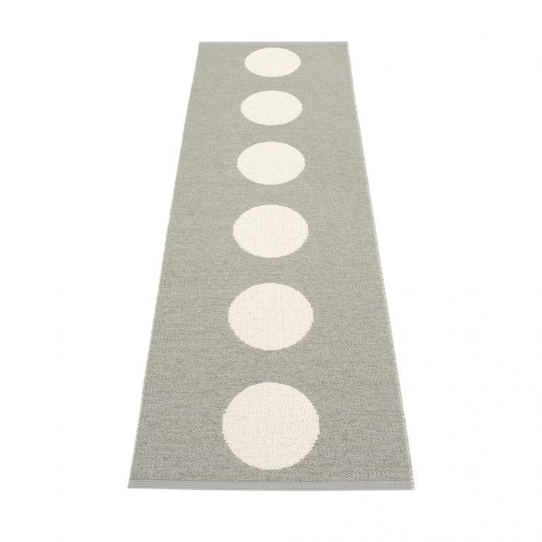 Pappelina vloerkleed kinderkamer Vera warm grey vanilla