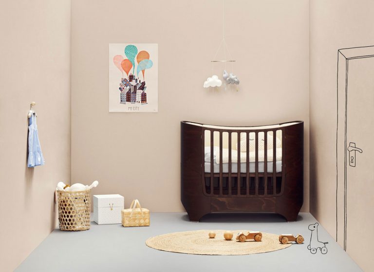 Leander Ledikant walnut