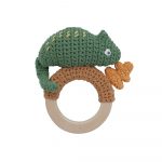 sebra-gehaakte-rammelaar-kameleon-op-ring-moss-green