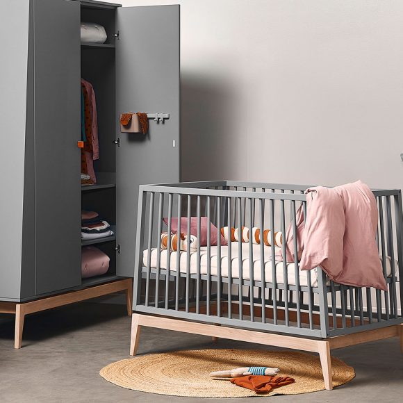 Leander – Luna Ledikant – Grijs/Eikenhout – 60 x 120 cm