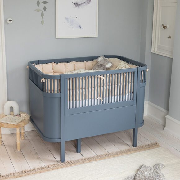 Sebra – Baby- en Juniorbed – The Sebra Bed – Forest Lake Blue
