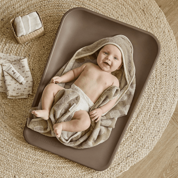 Leander – Badhanddoek met Capuchon – Hoodie – MATTY – Dots – Cappuccino