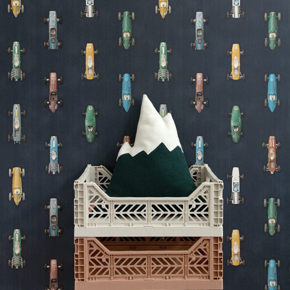 Studio Ditte – Behang Kinderkamer – Raceauto – Donker