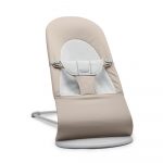 babybjorn-wipstoel-soft-lichtgrijs-frame-katoen-jersey-beige-grey