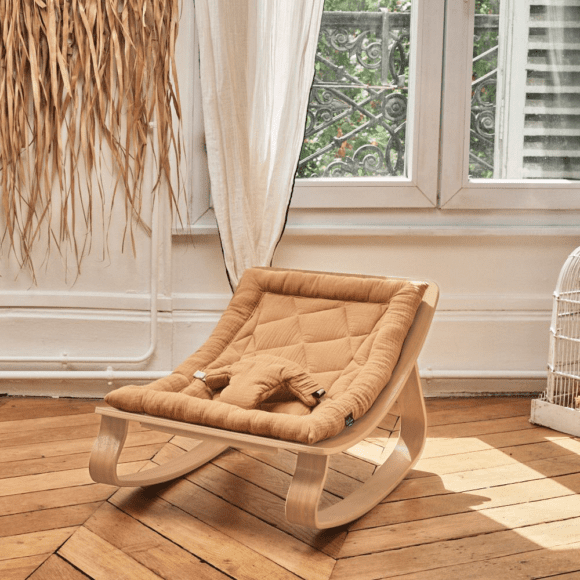 Charlie Crane – LEVO Wipstoeltje – Beech – Camel
