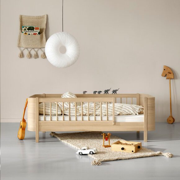 Oliver Furniture – Junior Kit – Wood Mini+ Ledikant naar Junior Bed – Eikenhout