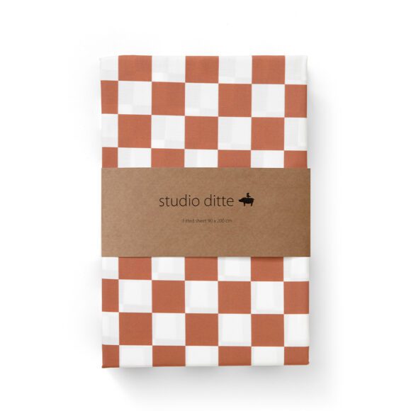 Studio Ditte – Hoeslaken – Blokjes Roestbruin – 90 x 200 cm