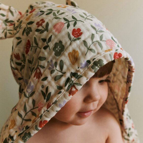 Dear April – Balou Badcape – Flower Market