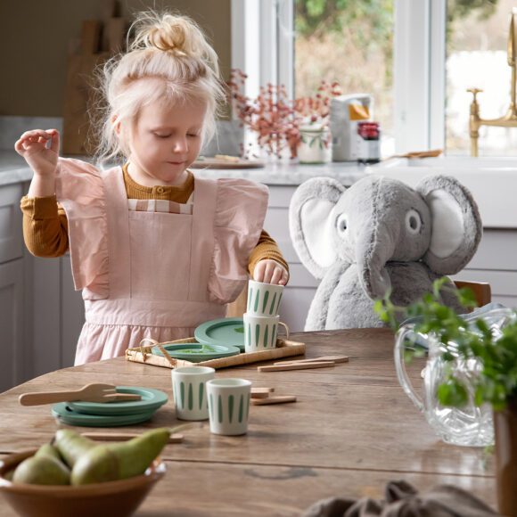 Sebra – Speelgoed Serviesset van Hout (4-pers.) – Sage Green