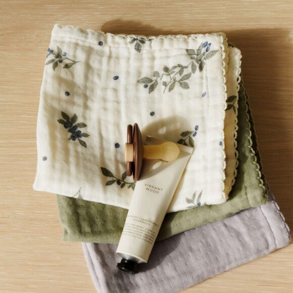 Dear April – Ren Hydrofiele Monddoekjes 3-pack – Blueberries Mix