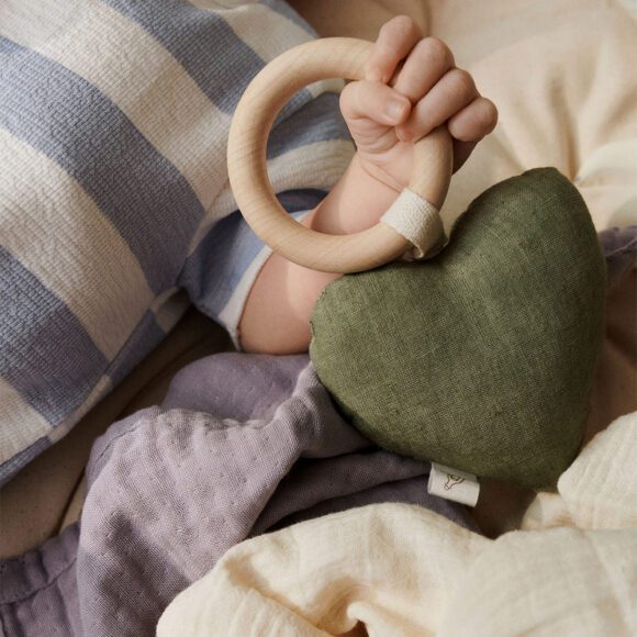 Dear April – Lara Heart – Rammelaar en Bijtring – Forest Green