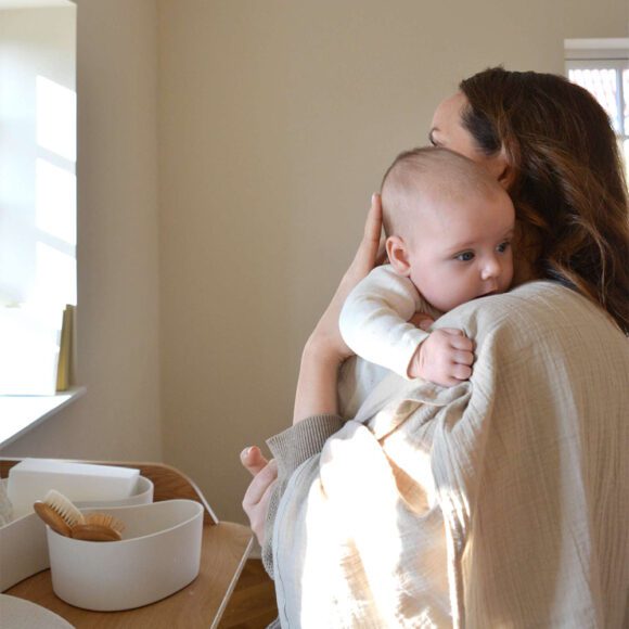 We Are Bitte – Grote Hydrofiele Doek / Swaddle – 110 x 110 cm – Clay