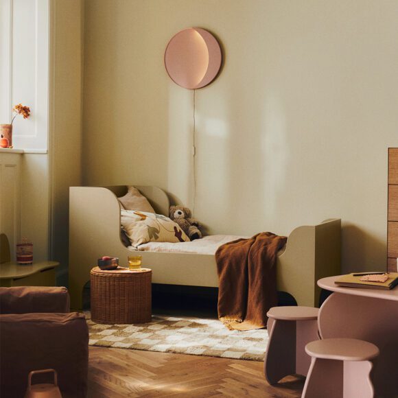 Ferm Living – Sill Junior Bed – Cashmere, 70 x 160 cm