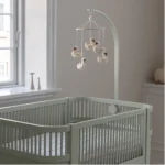 Sebra - Bedhemel- en Mobielhouder van Hout - Mist Green