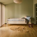 FLEXA World CLASSIC Veiligheidsrek Wit op bed