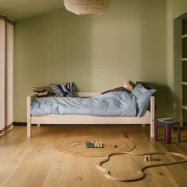 FLEXA World CLASSIC eenpersoonsbed in kamer